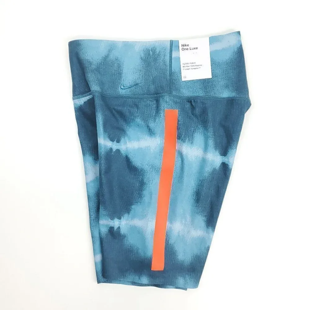 Nike One Luxe Women's 7" Mid Rise Training Shorts DO7814-058 - Picture 6 of 14